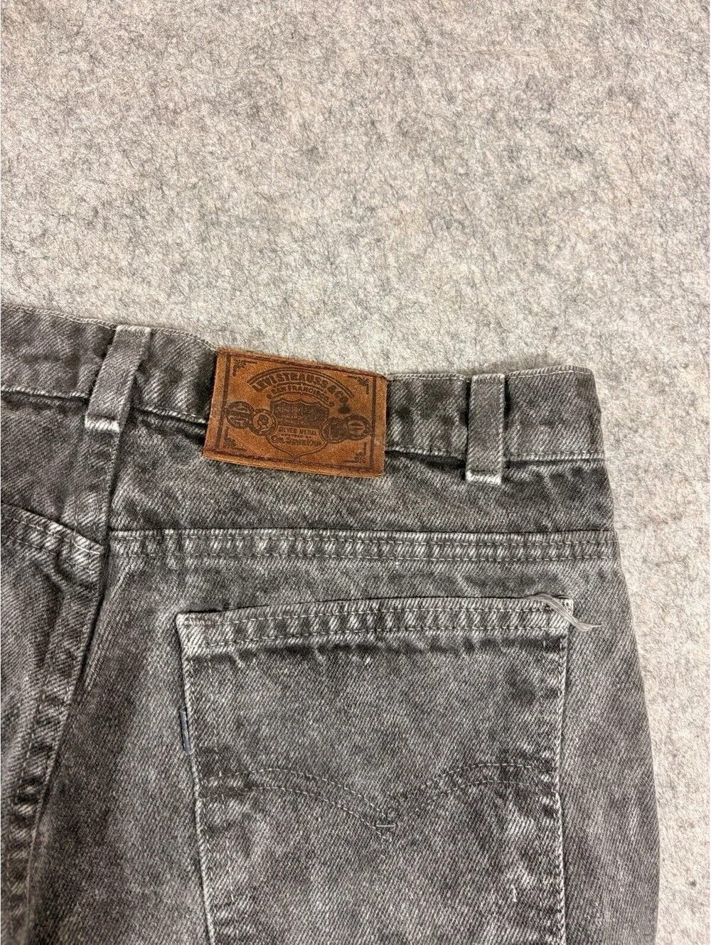 Vintage 90s Levi’s 550 Black Washed Jeans Size 30x29 USA Made